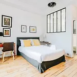 Private Apartment - Eiffel Tower - Ecole Militaire