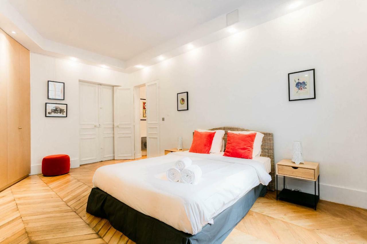 Private Apartment - Eiffel Tower - Ecole Militaire *